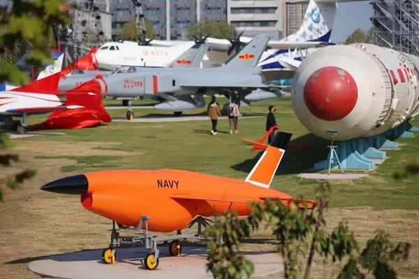 南航“御风园”航空航天教育实践基地