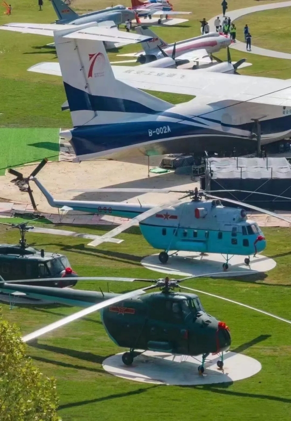 南航“御风园”航空航天教育实践基地