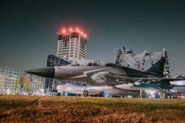 南航“御风园”航空航天教育实践基地