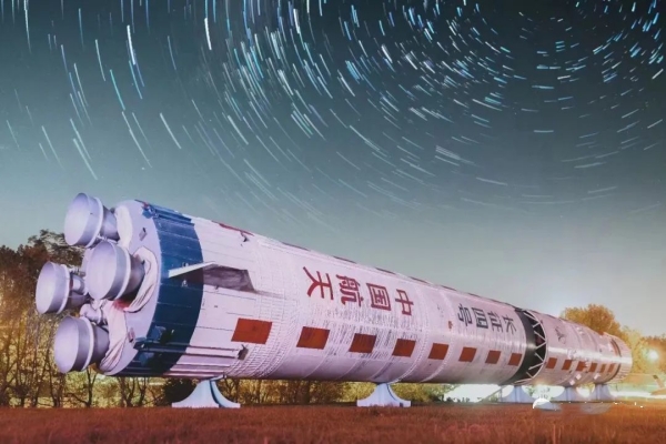 南航“御风园”航空航天教育实践基地